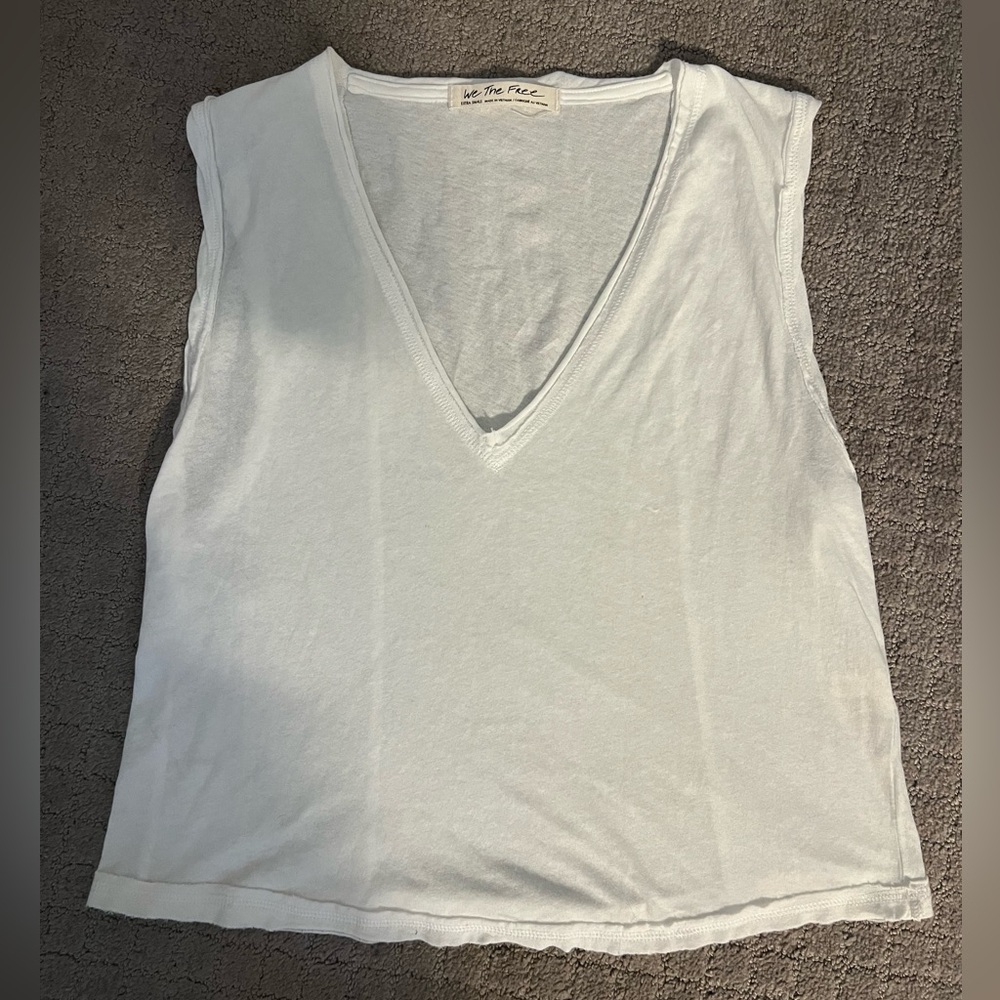 WE THE FREE V TANK TOP